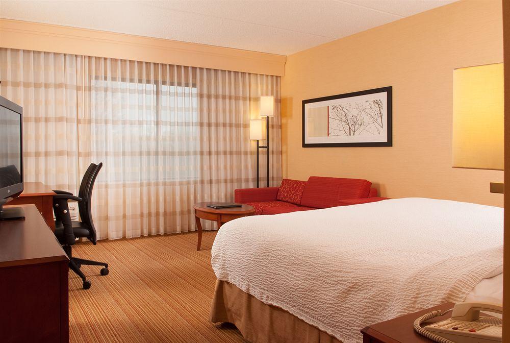 Courtyard By Marriott Charlotte Gastonia Hotel Buitenkant foto