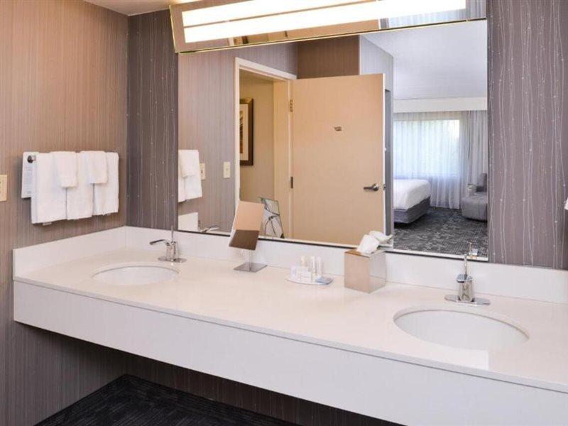 Courtyard By Marriott Charlotte Gastonia Hotel Buitenkant foto