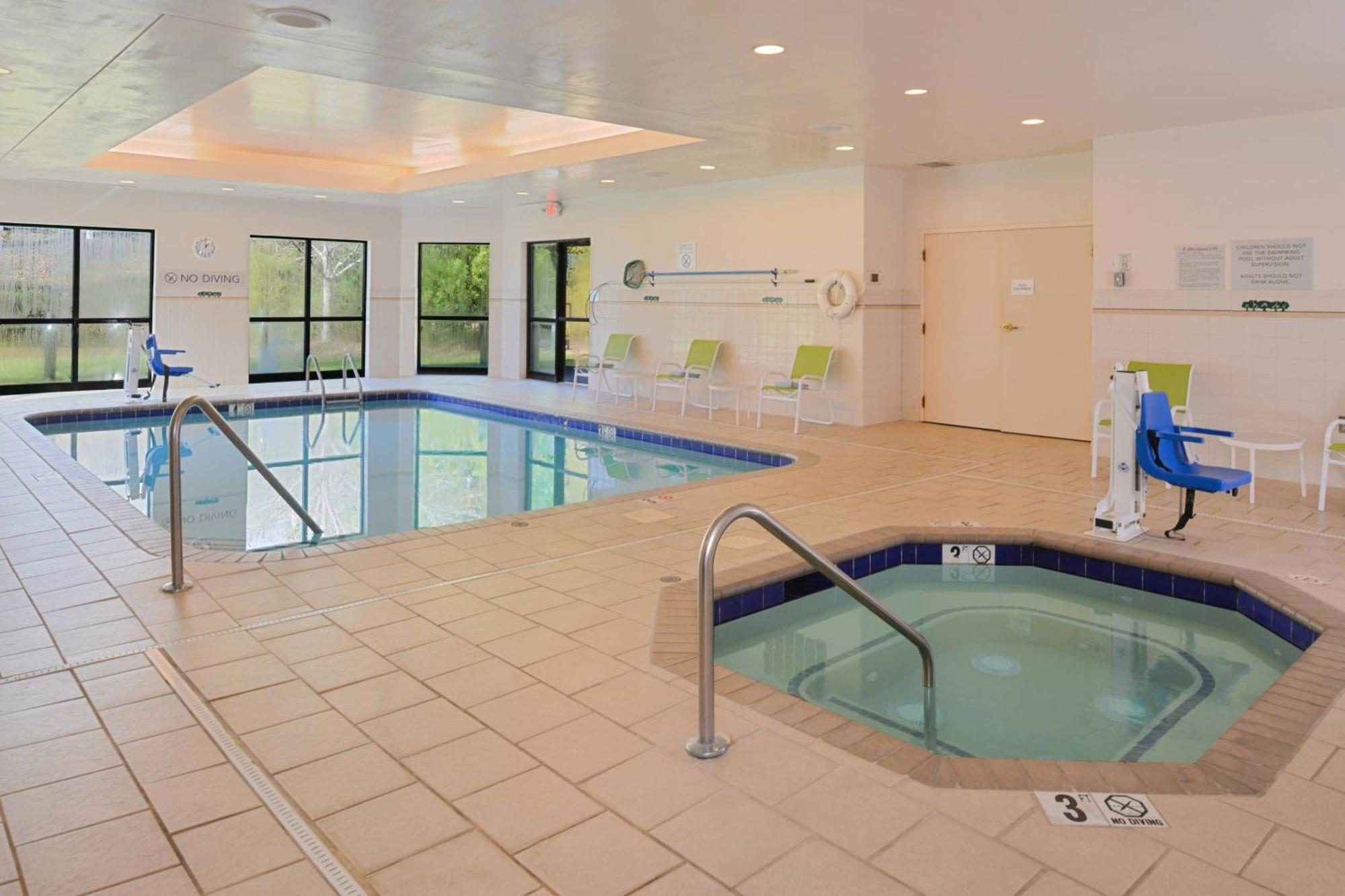 Courtyard By Marriott Charlotte Gastonia Hotel Buitenkant foto